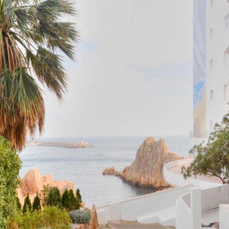 Apartamento con terraza para 6 pax en Sant Feliu de Guíxols - ES-298-18 - Apartamento - 18