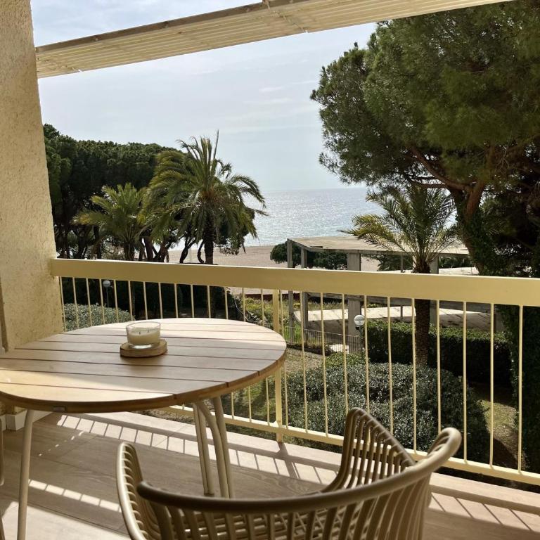 Apartamento con vista al mar en Platja d'Aro, acceso directo a la playa - ES-298-35 - Apartamento - 3