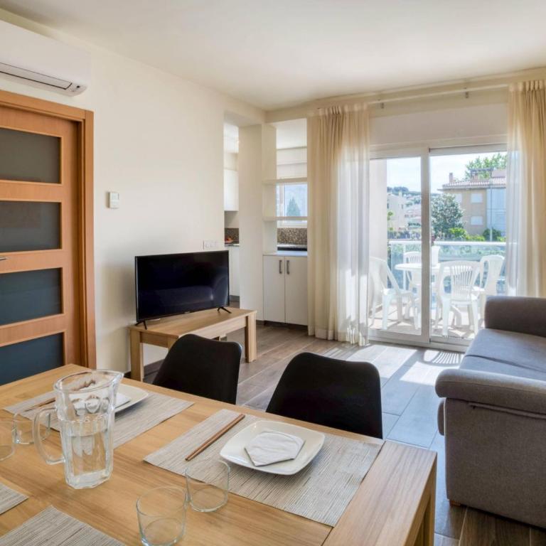 Apartamento céntrico en S'agaró con parking a 7 min de la playa - ES-298-43 - Apartamento - 2