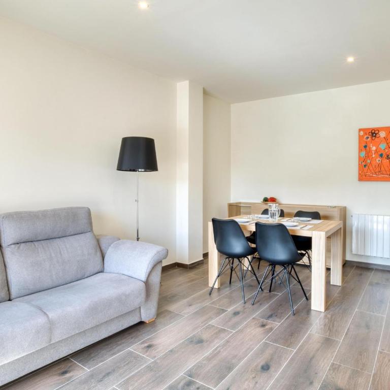 Apartamento céntrico en S'agaró con parking a 7 min de la playa - ES-298-43 - Apartamento - 5