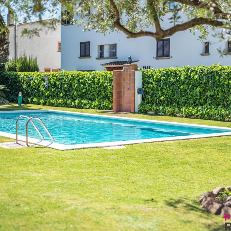 Apartamento en planta baja con jardín y acceso a piscina, cerca de playa de Sant Pol - ES-298-47 - Apartamento - 6