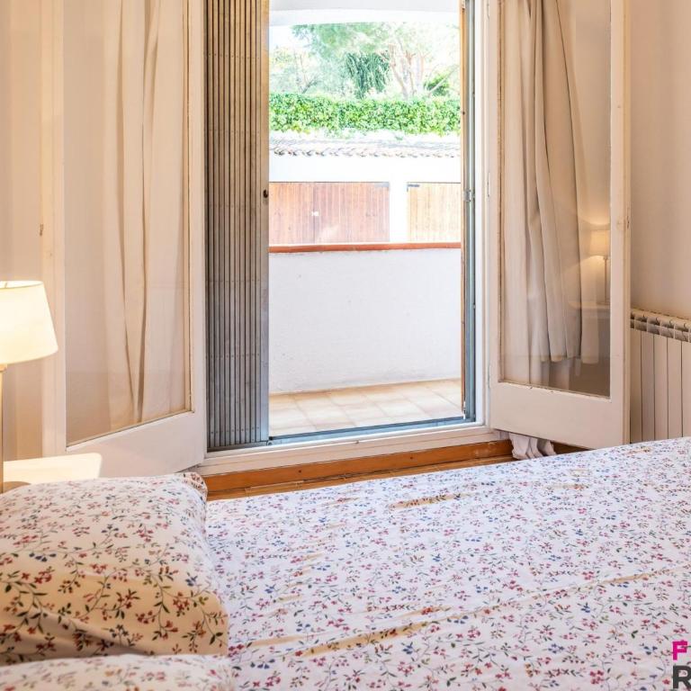 Apartamento en planta baja con jardín y acceso a piscina, cerca de playa de Sant Pol - ES-298-47 - Apartamento - 23