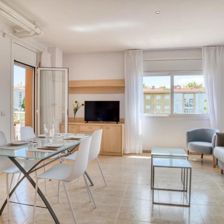 Apartamento céntrico en S'agaró, cerca de la playa, con parking - ES-298-52 - Apartamento - 3