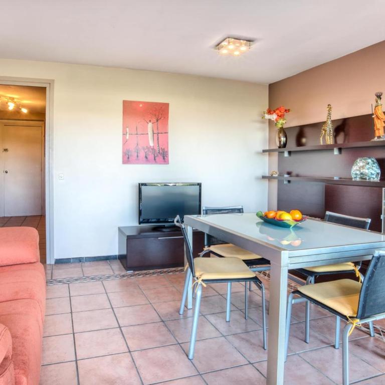Cómodo apartamento con piscina comunitaria en San Felíu de Guixols, cerca de la playa - ES-298-56 - Apartamento - 9