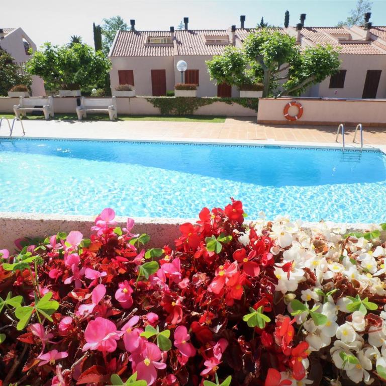 Casa adosada cerca de la playa, 3 habitaciones, garaje - ES-298-11 - Villa - 1