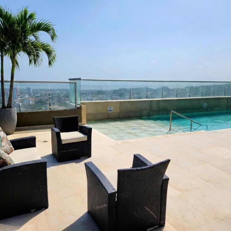 Apartamento cómodo de 3 habitaciones con piscina cerca al mar en Cartagena - Three-Bedroom Apartment with Water View - 2