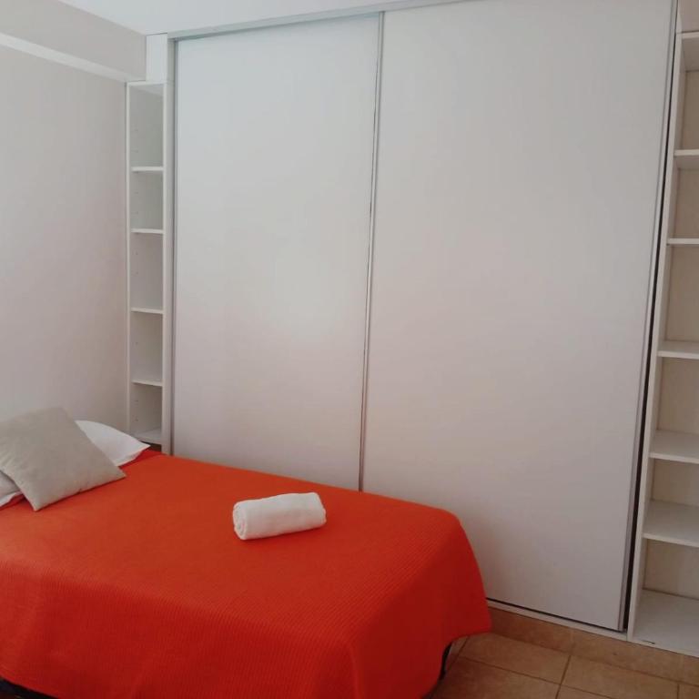 Departamento Jujuy frente Parque San Martin - One-Bedroom Apartment - 2