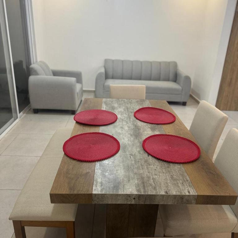 Casa MILO en Sector Privado - Four-Bedroom House - 15