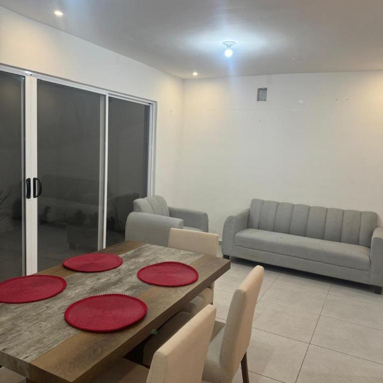Casa MILO en Sector Privado - Four-Bedroom House - 31