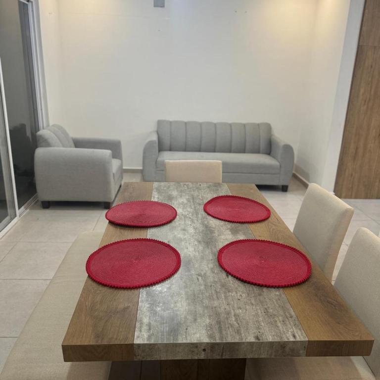 Casa MILO en Sector Privado - Four-Bedroom House - 46