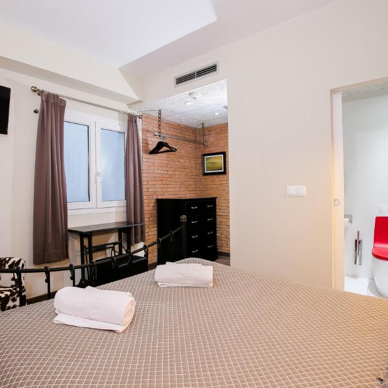 Hotel Montmar - Habitación Doble Estándar - 1 o 2 camas - 4