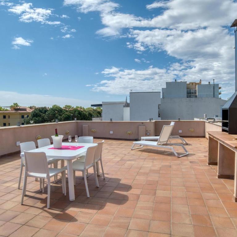 Dúplex en el centro de S'agaró con terraza y parking - ES-298-55 - Apartamento - 4