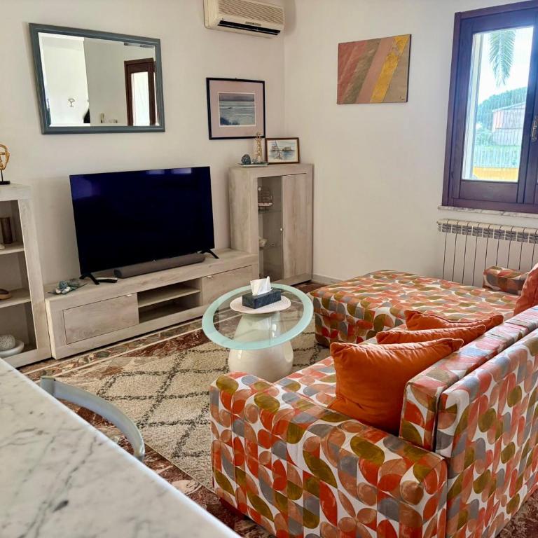 Villa Ina with Sea View in a Quiet Location in southern Sardinia - Casa con 2 Camere da Letto - 17
