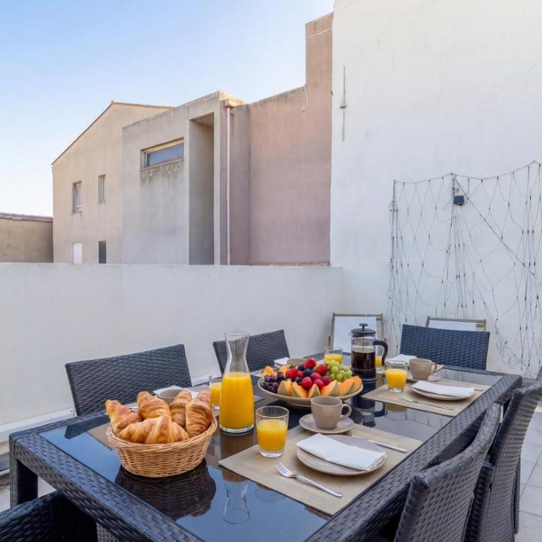 Bel Appartement Climatisé avec Terrasse au centre-ville de Narbonne - Apartamento de 2 dormitorios - 2