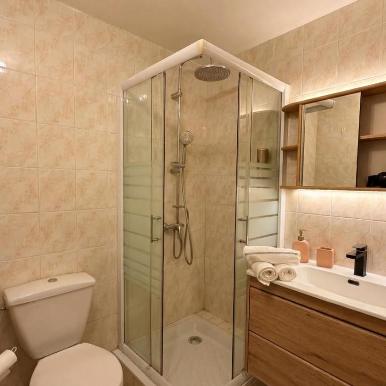 Bel Appartement Climatisé avec Terrasse au centre-ville de Narbonne - Apartamento de 2 dormitorios - 7