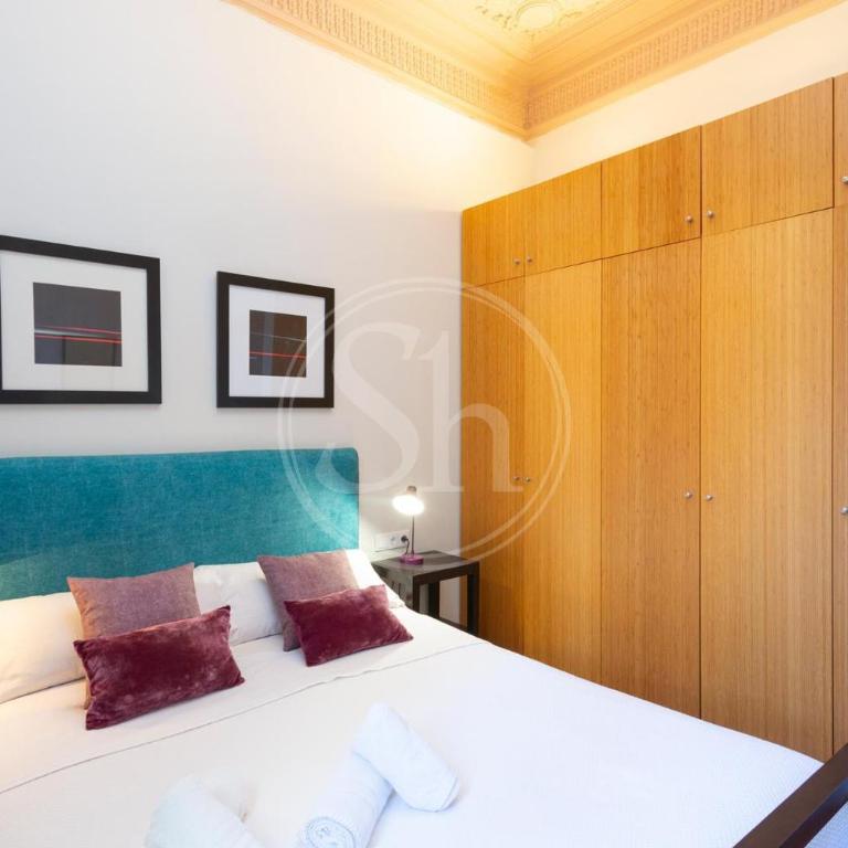 Palauet Tres Torres P - Three-Bedroom Apartment - 4