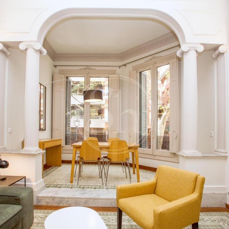 Palauet Tres Torres P - Three-Bedroom Apartment - 1
