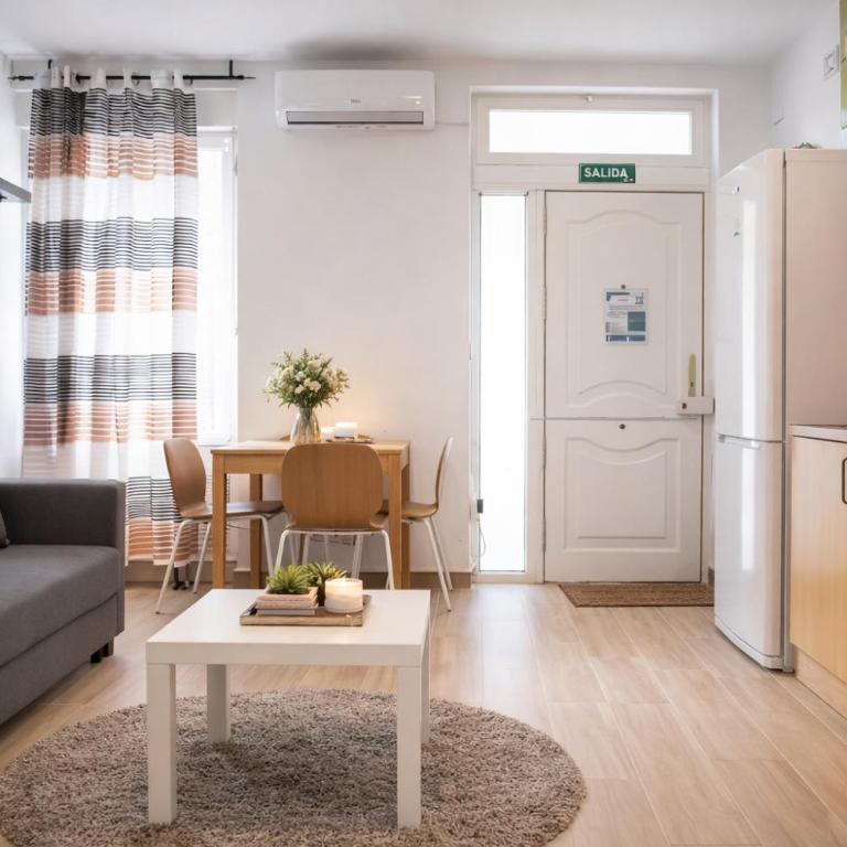 Smart Loft Madrid - IFEMA & Airport Zone - One-Bedroom Apartment - 6