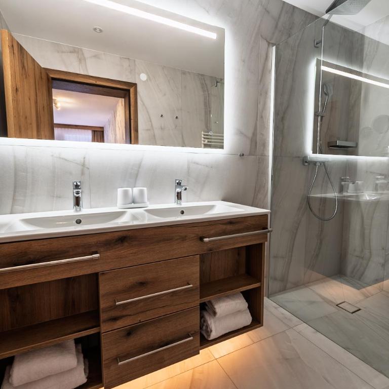 Hotel Vier Jahreszeiten - Standard Doppelzimmer - 2