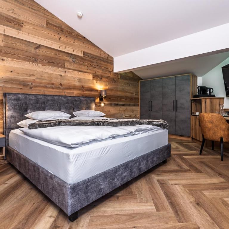 Hotel Vier Jahreszeiten - Junior Suite - 1