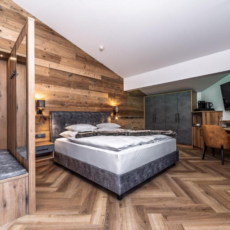 Hotel Vier Jahreszeiten - Junior Suite - 3