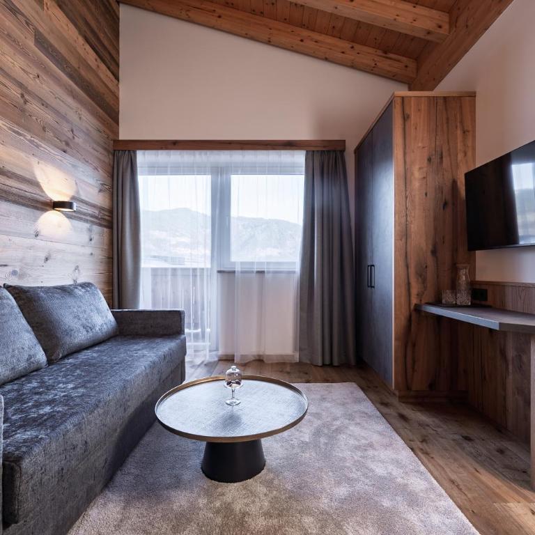 Hotel Vier Jahreszeiten - Deluxe Junior Suite - 5