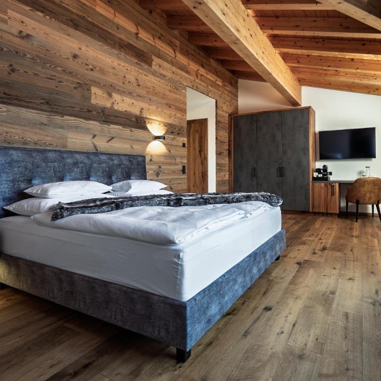 Hotel Vier Jahreszeiten - Suite - 2