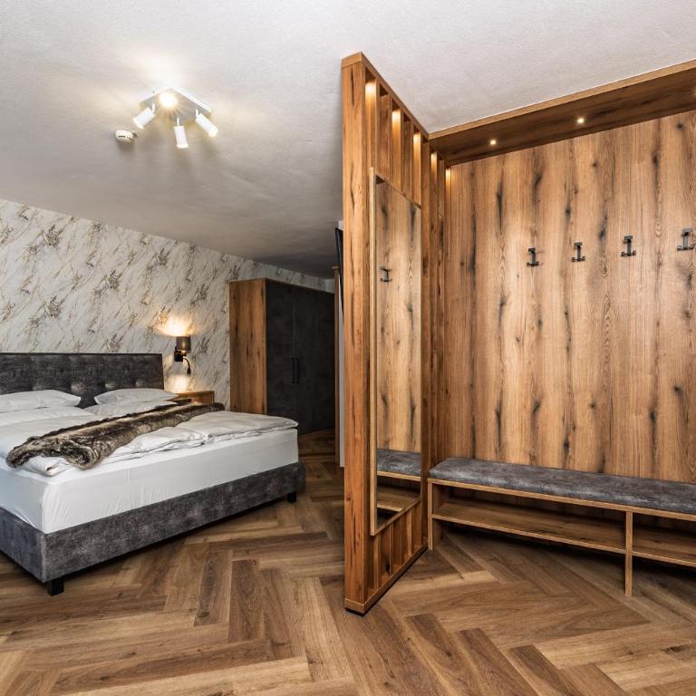 Hotel Vier Jahreszeiten - Junior Suite - 4