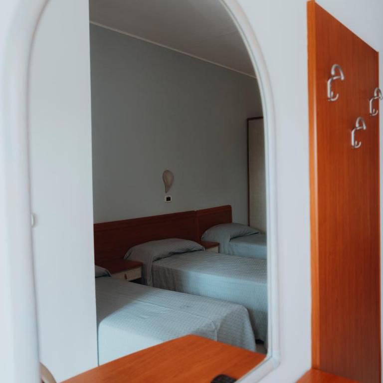 Hotel Acquario - Camera Tripla - 6