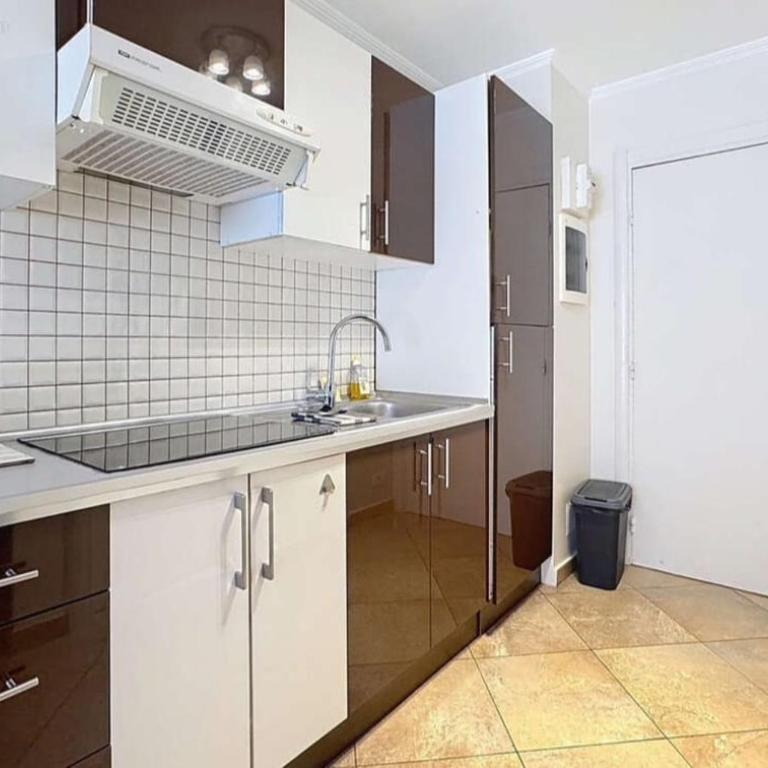 Proche de Monaco appartement devant piscine - Appartement 1 Chambre - 2