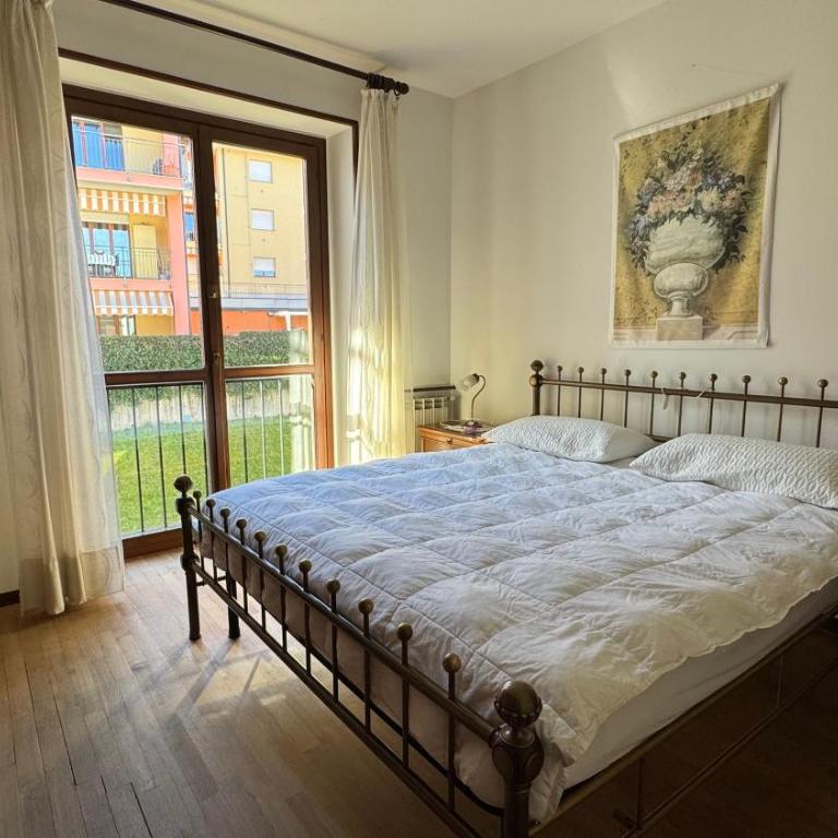 Casa Clivia - 3 br apartment with lake view - Three-Bedroom Apartment - 1