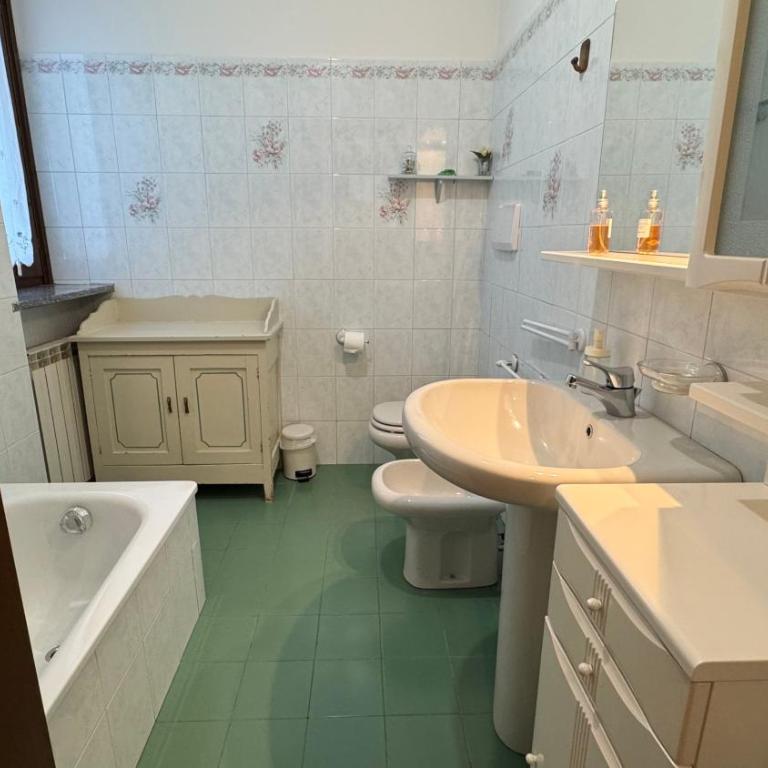 Casa Clivia - 3 br apartment with lake view - Three-Bedroom Apartment - 8