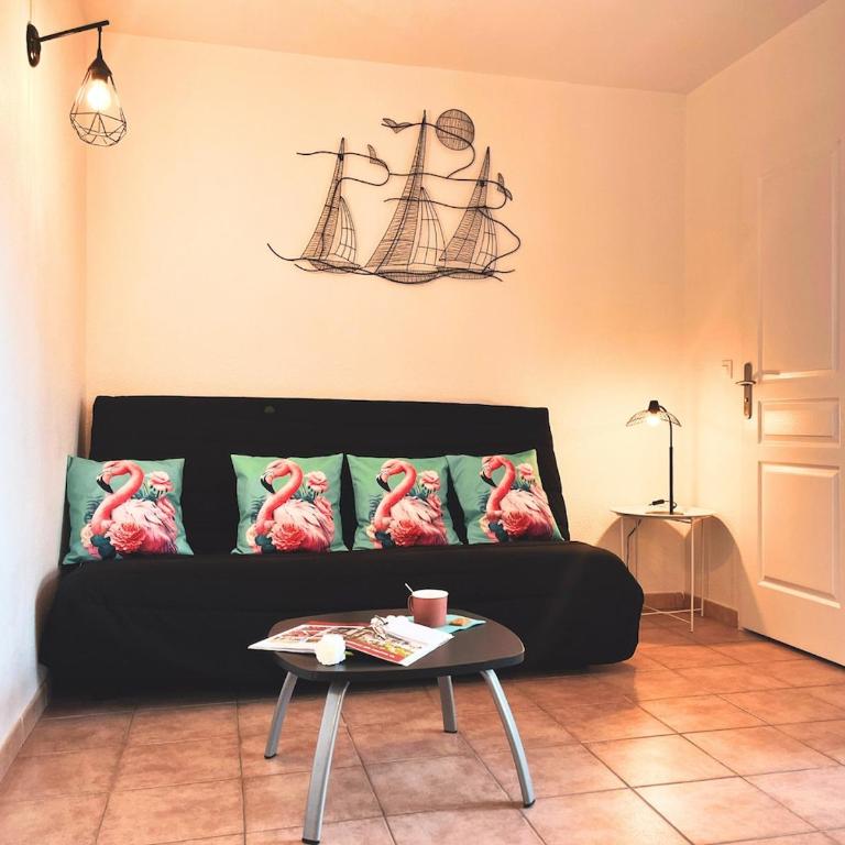 Plage 200 m à pied Terrasse vue Salins Bus pour îles Hyères - Apartment mit 1 Schlafzimmer - 28