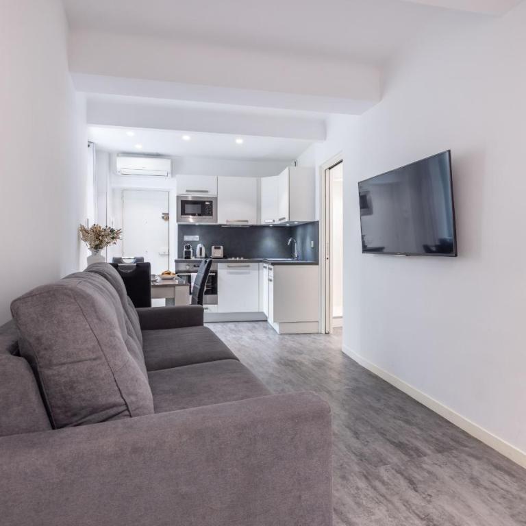 2 pièces Moderne FELIX FAURE-VIEUX PORT A1B232 - Appartement 1 Chambre Supérieur - 6