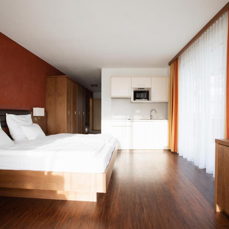Garni Kleefeld - Suite Familiare con Balcone - 3