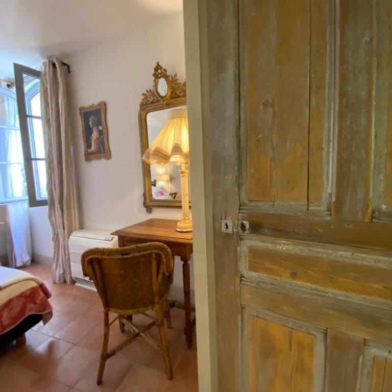 La petite hostellerie - Chambre Double ou Lits Jumeaux Standard - 8