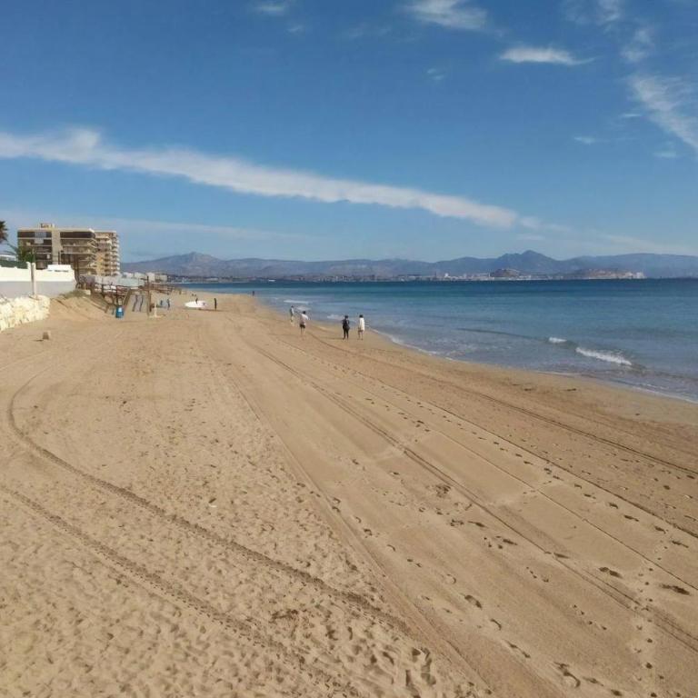 Apartamento familiar 3 habitaciones con piscina y parking - Playa a 5 min a pie - Aeropuerto Alicante a 10 min - Apartamento de 3 dormitorios - 33
