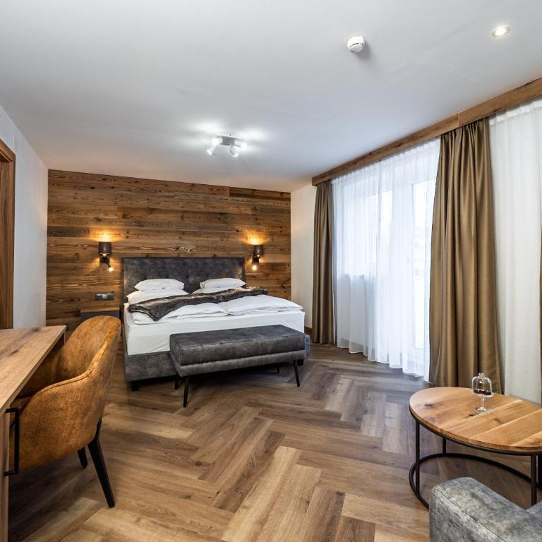 Hotel Vier Jahreszeiten - Familienzimmer mit Balkon - 3