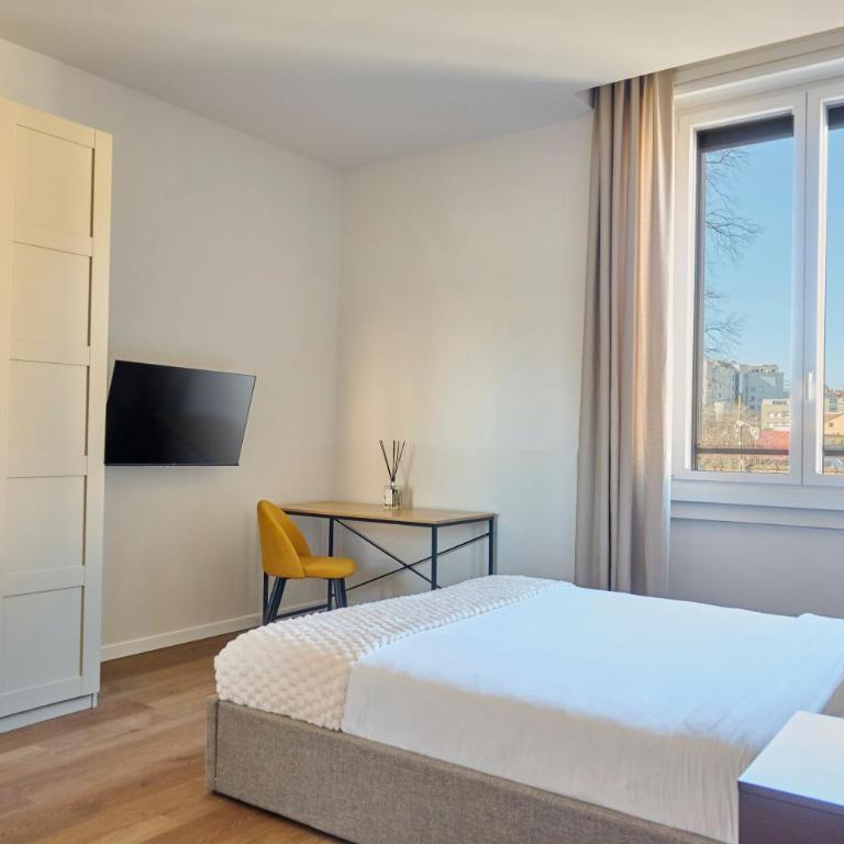 Milan Retreats Navigli - Large Double Room - Ripa di Porta Ticinese 73 - 2