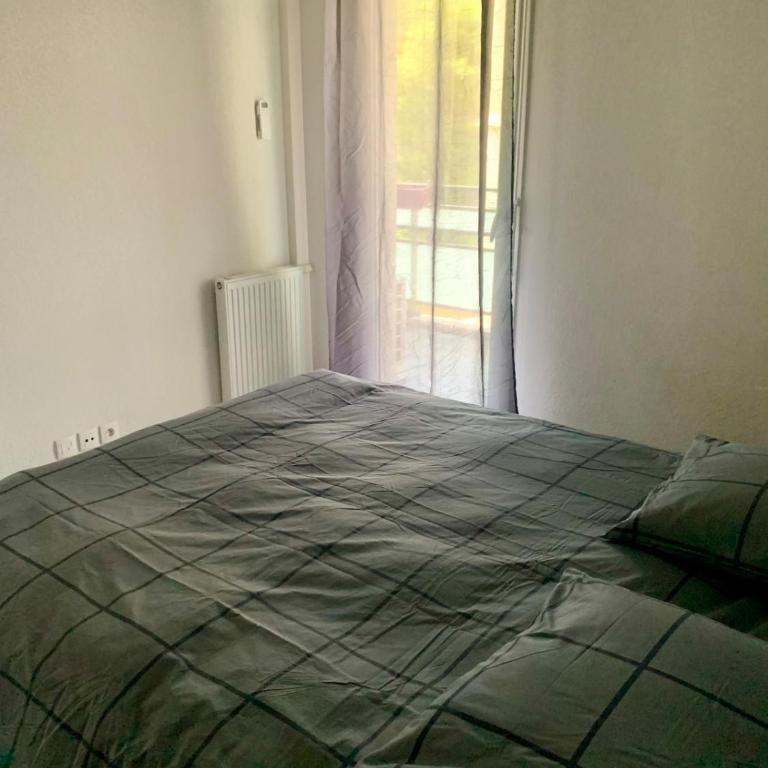Agréable 2 pièces climatisé parking gratuit - Apartamento de 1 dormitorio - 8