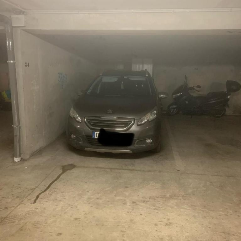 Agréable 2 pièces climatisé parking gratuit - Apartamento de 1 dormitorio - 9