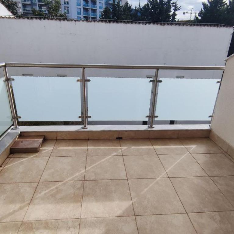 Komforan apartman u Irskom kompleksu, Bečići, blizu mora sa parkingom - Apartman sa 1 Spavaćom Sobom - 4