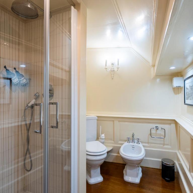Giraldi 10 - Two-Bedroom Apartment - 13