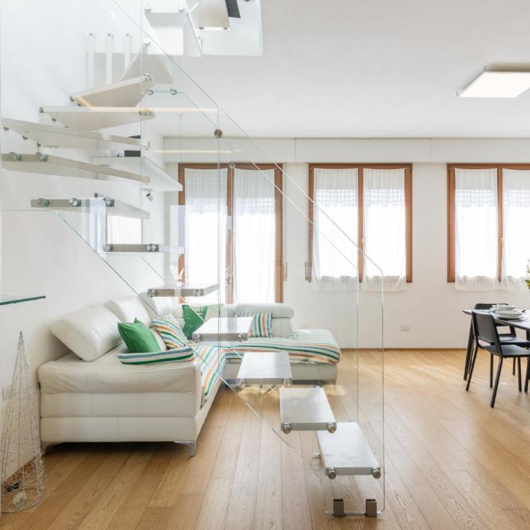Riva Reno Apartment - Appartamento con 2 Camere da Letto - 1
