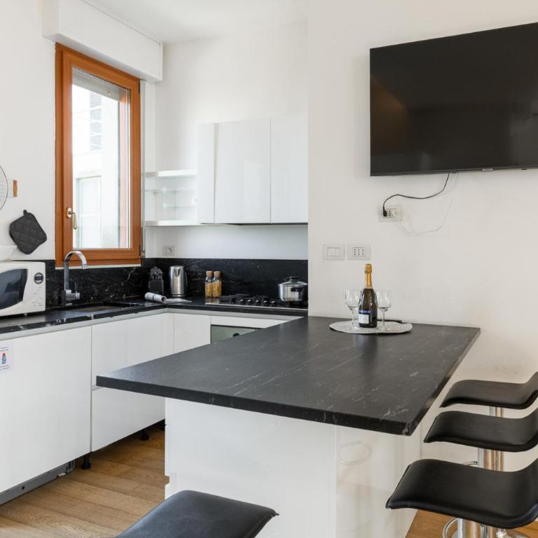 Riva Reno Apartment - Appartamento con 2 Camere da Letto - 8