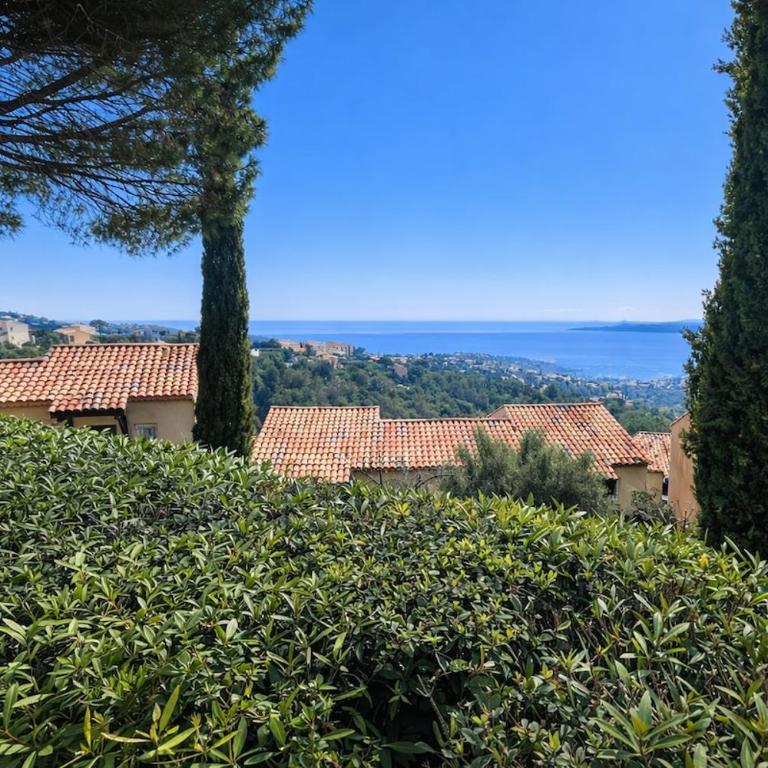 Les Terrasses Azur, Vue mer, Piscine et Tennis - Appartement 2 Chambres - 5