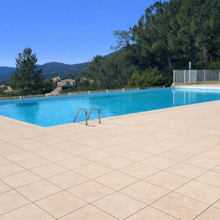 Les Terrasses Azur, Vue mer, Piscine et Tennis - Appartement 2 Chambres - 9