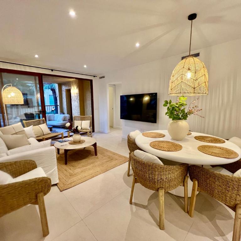ALTEA BeachFront Bliss - Apartamento de 2 dormitorios - 2