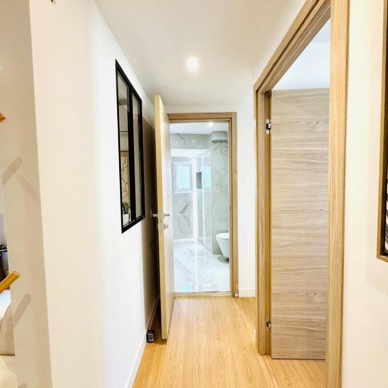 Repère des Artistes - central, 3mn from Beach, 10mn Palais, modern, AC, balcony - Appartement - 6