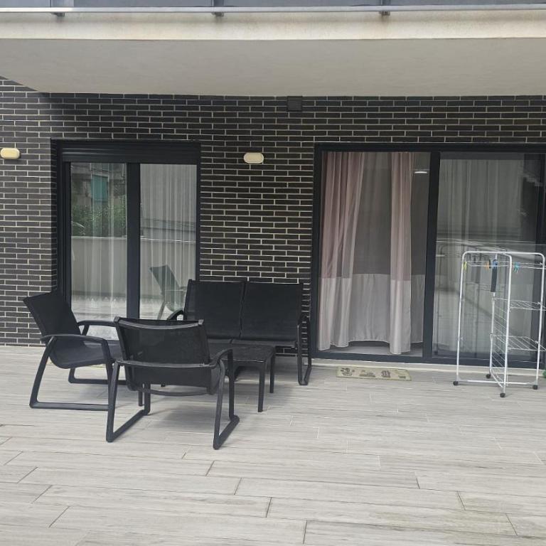 Luxury Beachfront Family Apartment - Two-Bedroom Apartment - 38